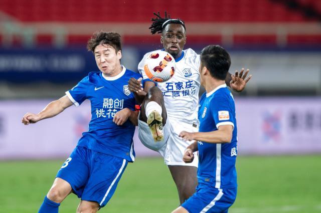 竞技宝官网-三镇后半场两度变阵系首创 下轮湖州行又少一大将